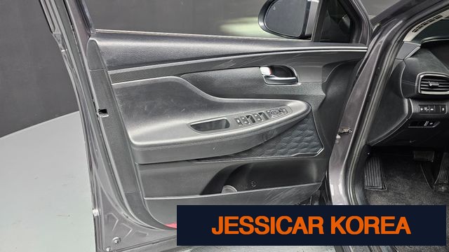 2021 Hyundai The New Santa Fe - Thumbnail 9