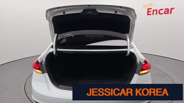 2018 Hyundai Avante AD - Thumbnail 6