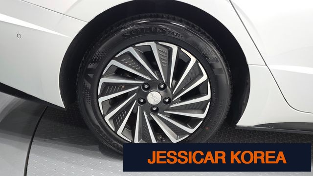2022 Hyundai Sonata Hybrid (DN8) - Thumbnail 2