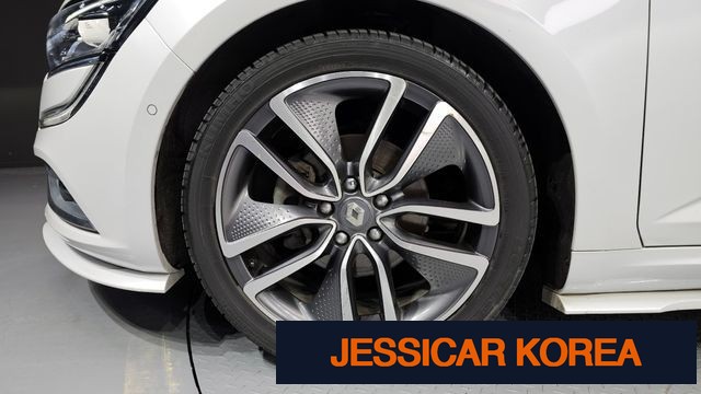 2016 Renault Korea SM6 - Thumbnail 3