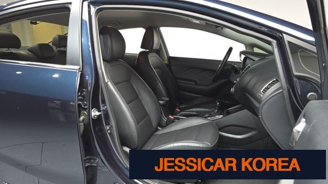 2017 Kia The New K3 - Thumbnail 9
