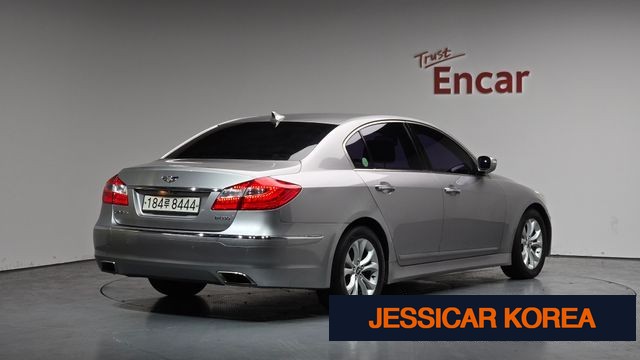 2012 Hyundai Genesis - Thumbnail 5