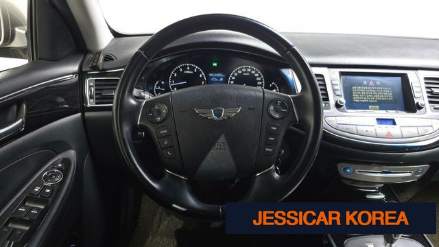 2012 Hyundai Genesis - Thumbnail 8