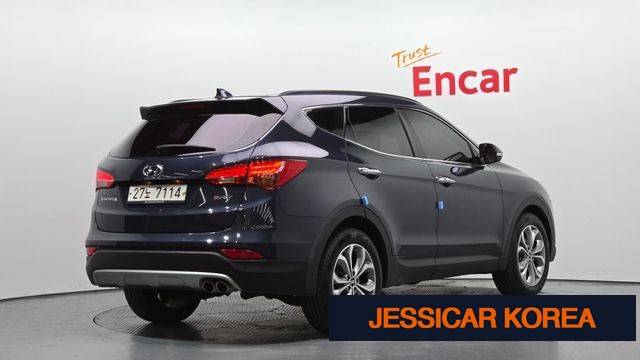 2015 Hyundai Santa Fe DM - Thumbnail 4