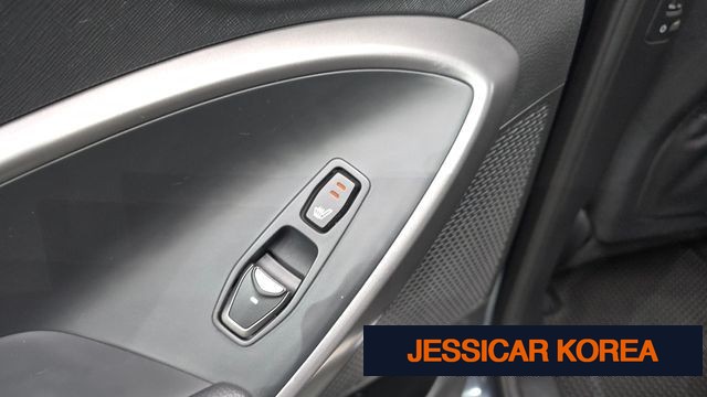 2015 Hyundai Santa Fe DM - Thumbnail 7