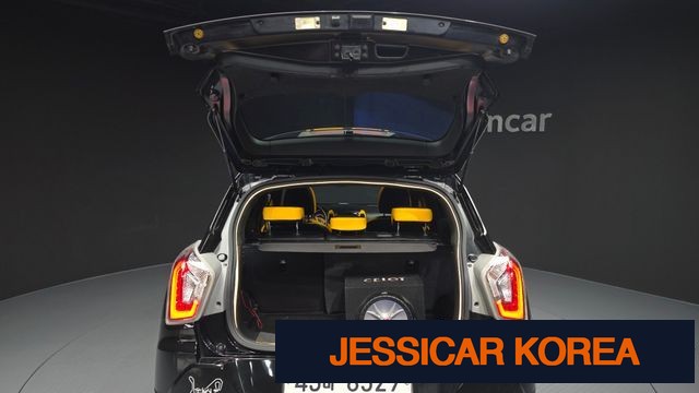 2018 KG Mobility tivoli armor - Thumbnail 2