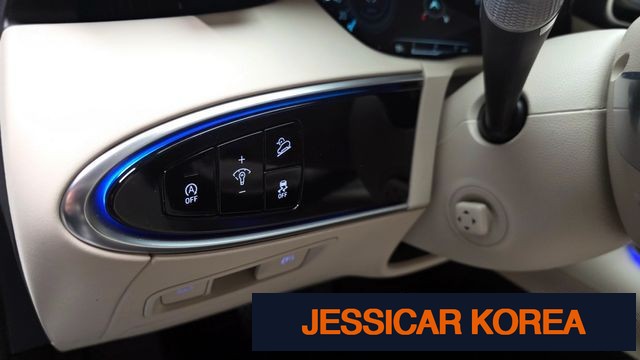 2024 Genesis GV70 - Thumbnail 9