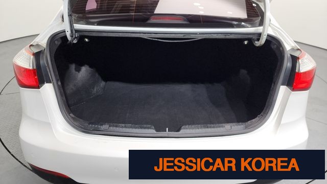 2014 Kia K3 - Thumbnail 5