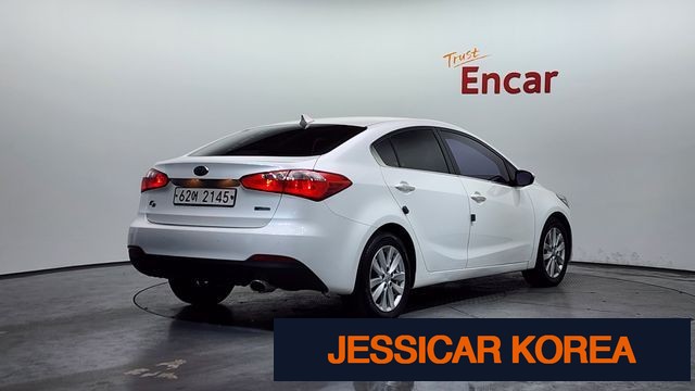 2014 Kia K3 - Thumbnail 10