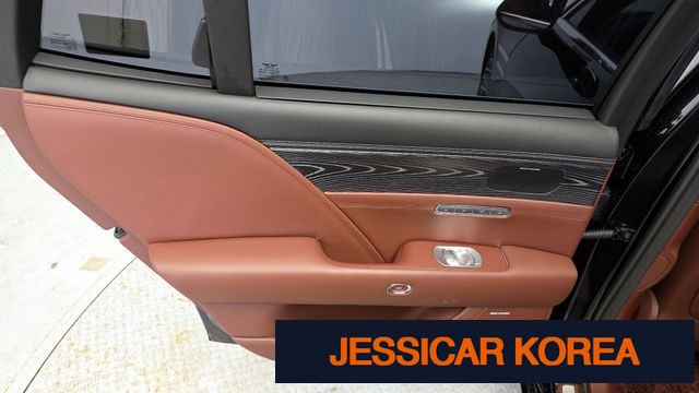 2022 Genesis G90 (RS4) - Thumbnail 8