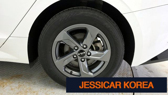 2023 Kia K5 3rd Gen - Thumbnail 2
