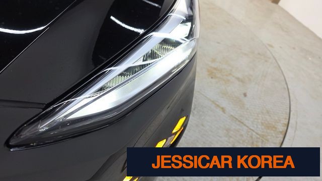 2023 Kia K8 - Thumbnail 9
