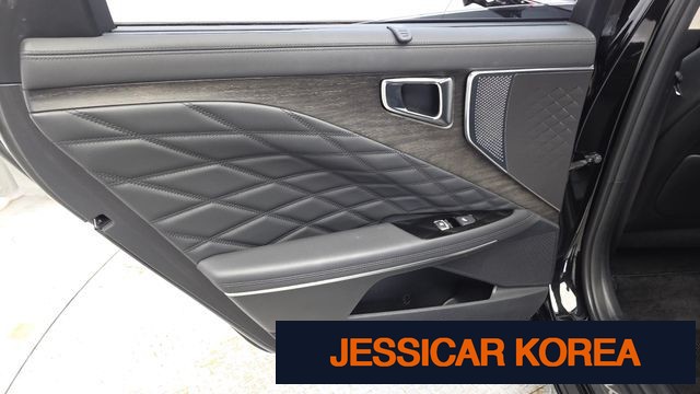 2023 Kia K8 - Thumbnail 10