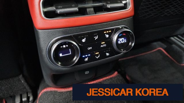 2022 Genesis GV70 - Thumbnail 8