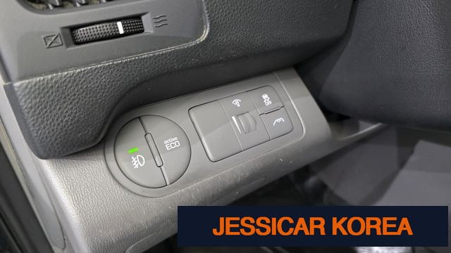2019 Hyundai The New Grand Starex - Thumbnail 5