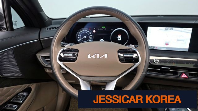 2023 Kia K8 - Thumbnail 2