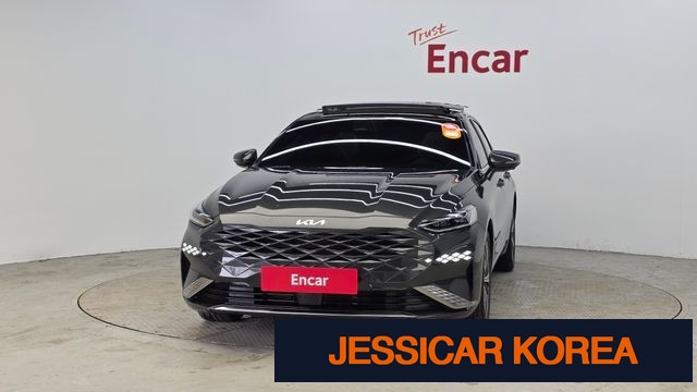 2023 Kia K8 - Thumbnail 8