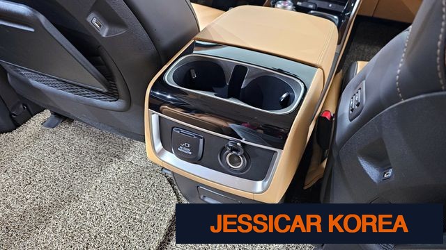 2021 Kia Carnival 4th Gen - Thumbnail 4