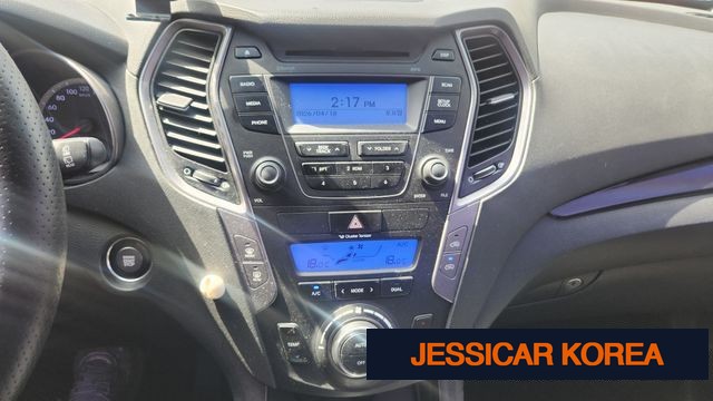 2013 Hyundai Santa Fe DM - Thumbnail 3