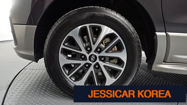 2019 Hyundai The New Grand Starex - Thumbnail 3