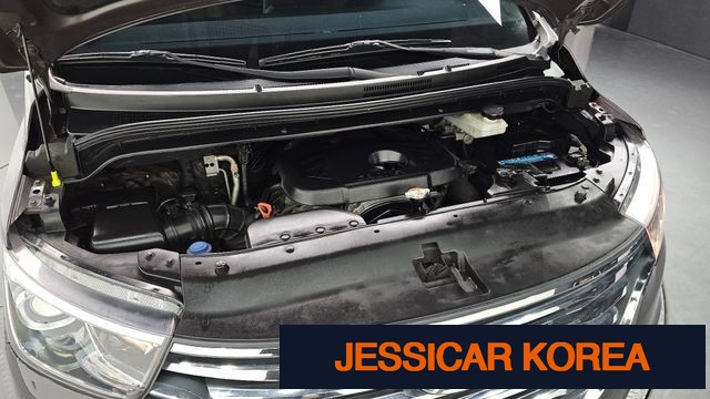 2019 Hyundai The New Grand Starex - Thumbnail 4