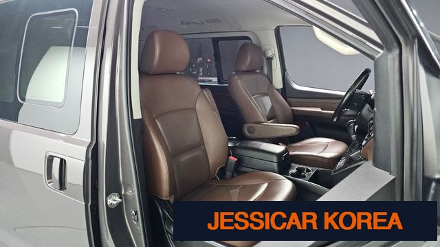 2019 Hyundai The New Grand Starex - Thumbnail 5