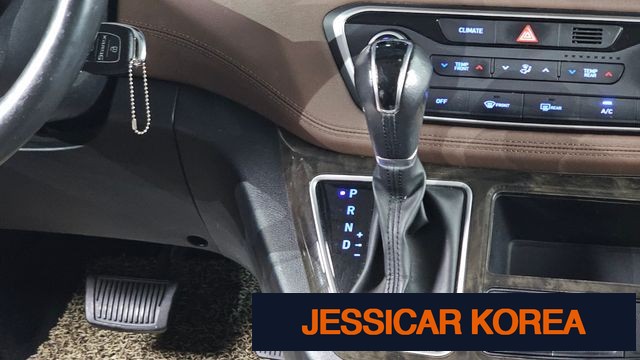 2019 Hyundai The New Grand Starex - Thumbnail 9