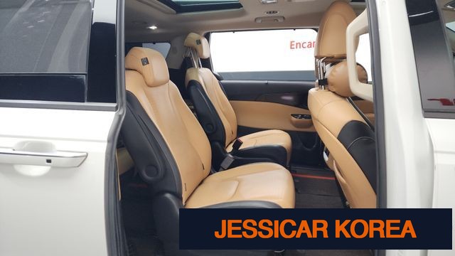 2021 Kia Carnival 4th Gen - Thumbnail 6