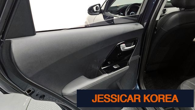 2018 Kia Niro - Thumbnail 3