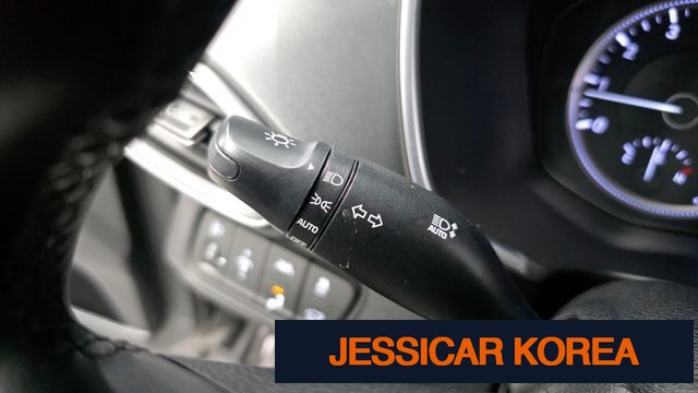 2020 Hyundai Santa Fe TM - Thumbnail 2