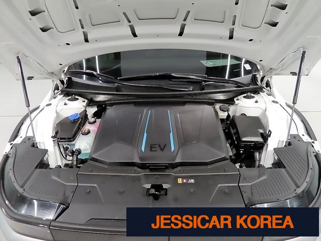 2023 Hyundai Ioniq 5 - Thumbnail 4