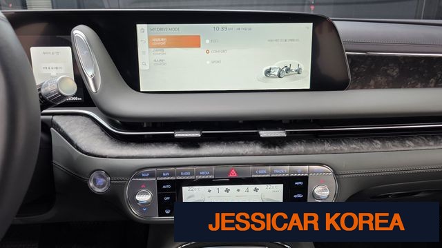 2023 Genesis G90 (RS4) - Thumbnail 3