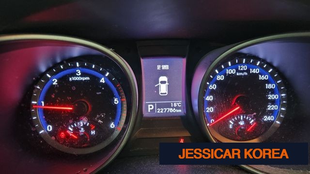 2013 Hyundai Santa Fe DM - Thumbnail 4