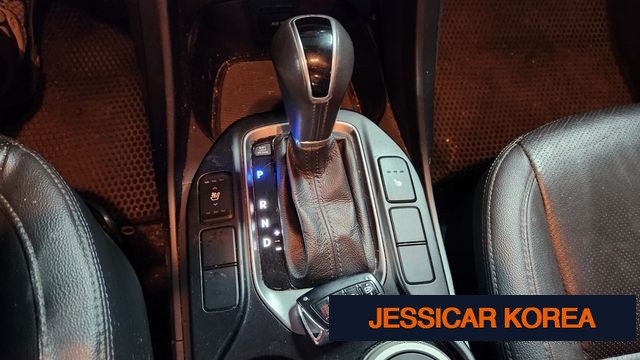 2013 Hyundai Santa Fe DM - Thumbnail 6