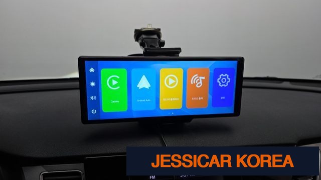 2017 Kia Niro - Thumbnail 2