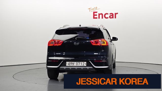 2017 Kia Niro - Thumbnail 7