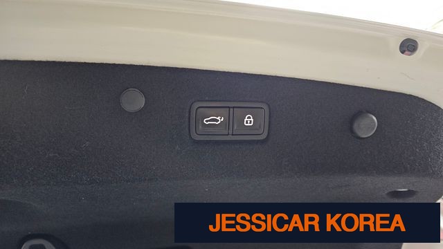 2022 Kia K8 - Thumbnail 9
