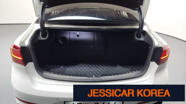 2020 Kia K7 Premier - Thumbnail 2