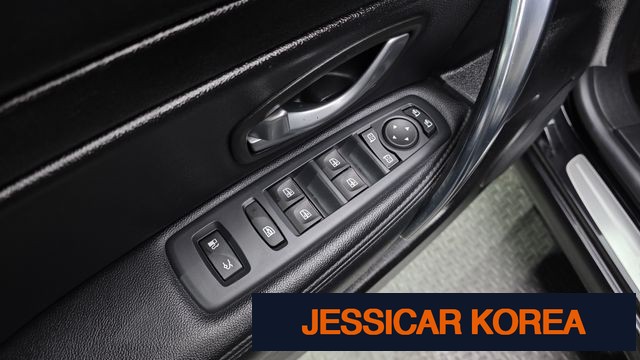 2010 Renault Korea New SM5 - Thumbnail 4