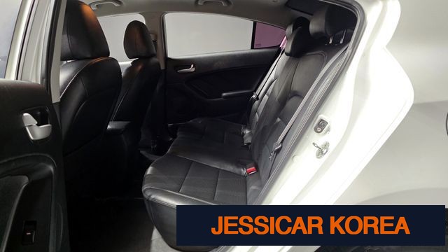 2014 Kia K3 - Thumbnail 5