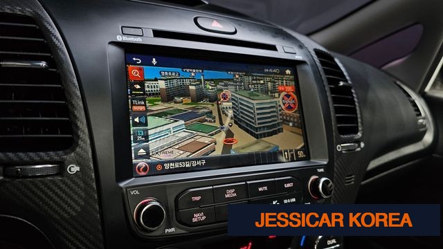2015 Kia K3 - Thumbnail 4