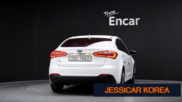 2015 Kia K3 - Thumbnail 10