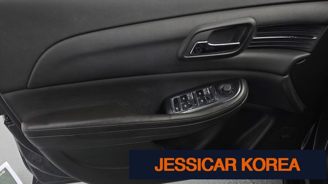 2014 Chevrolet Malibu - Thumbnail 2