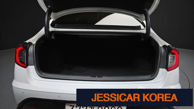 2022 Hyundai Sonata (DN8) - Thumbnail 2