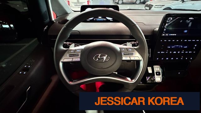2022 Hyundai Staria - Thumbnail 3