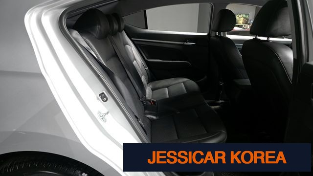 2019 Hyundai The New Avante AD - Thumbnail 8