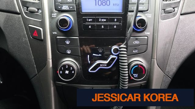 2012 Hyundai YF Sonata - Thumbnail 9