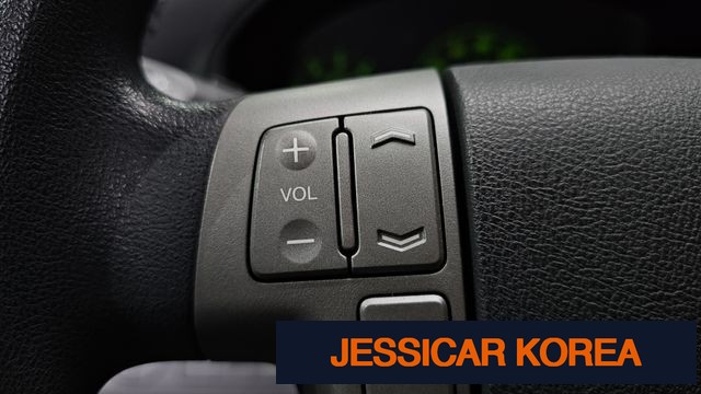 2015 Hyundai Grand Starex - Thumbnail 4