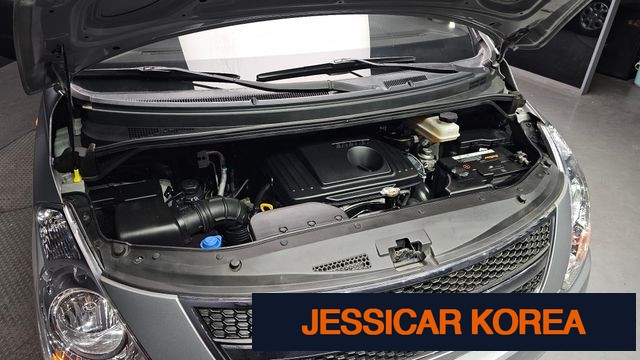 2015 Hyundai Grand Starex - Thumbnail 9