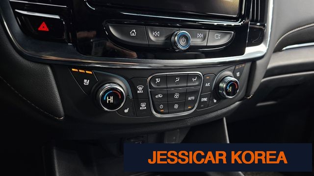 2023 Chevrolet Traverse - Thumbnail 4